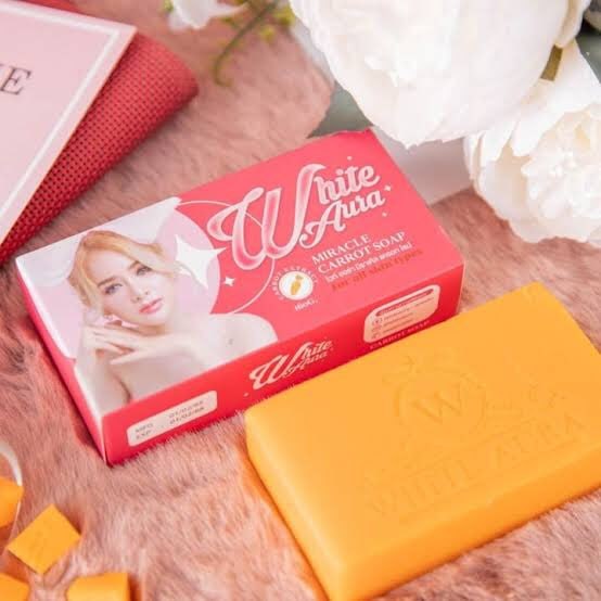 White Aura Miracle Carrot Soap (160g)
