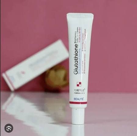 Beaute Glutathione Brightening Tone Up Cream (45ml)