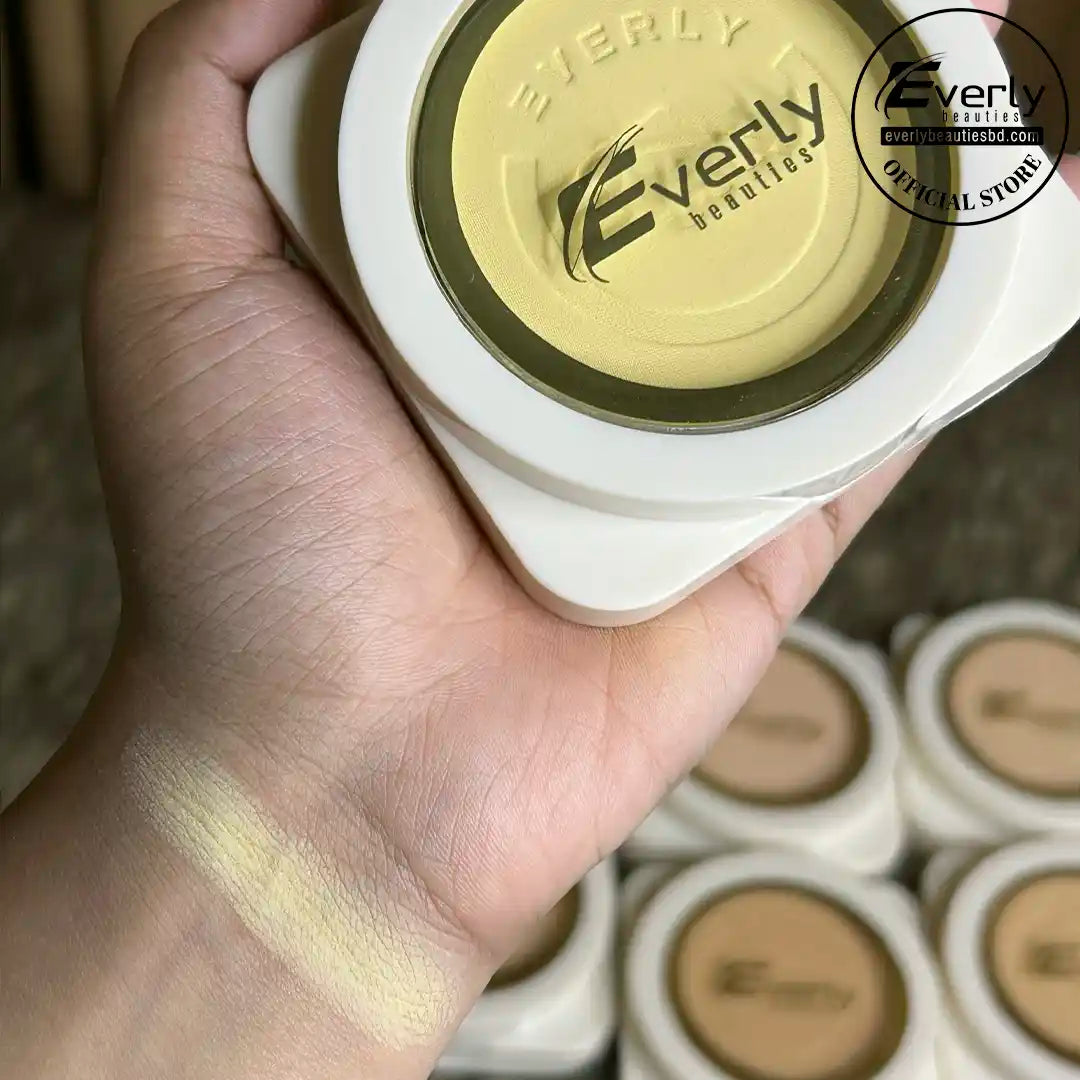 Everly Beauties Matte Touch Compact Powder with SPF15++