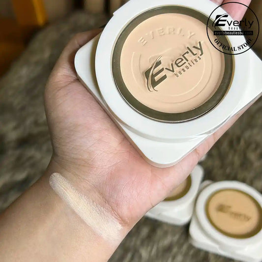 Everly Beauties Matte Touch Compact Powder with SPF15++
