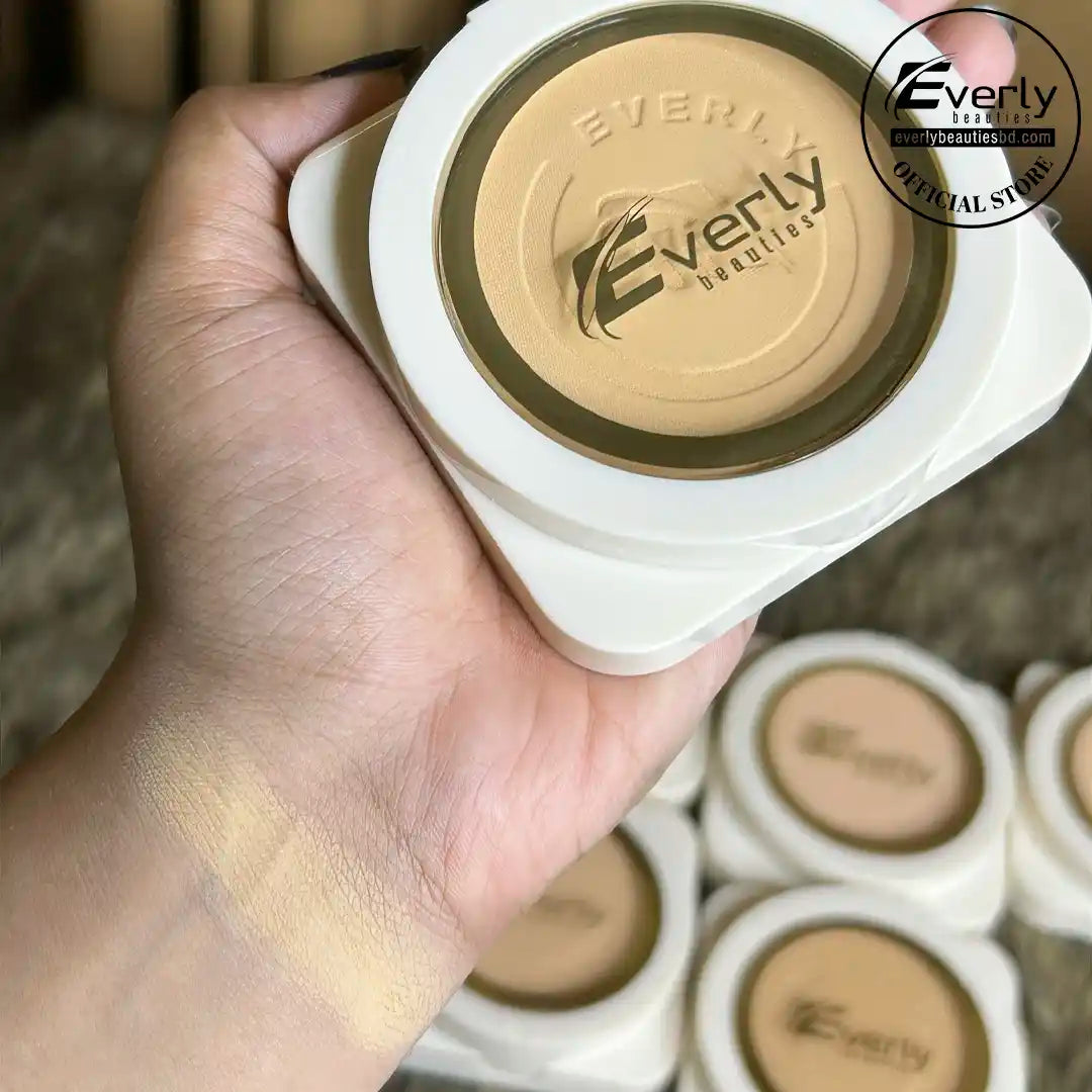 Everly Beauties Matte Touch Compact Powder with SPF15++